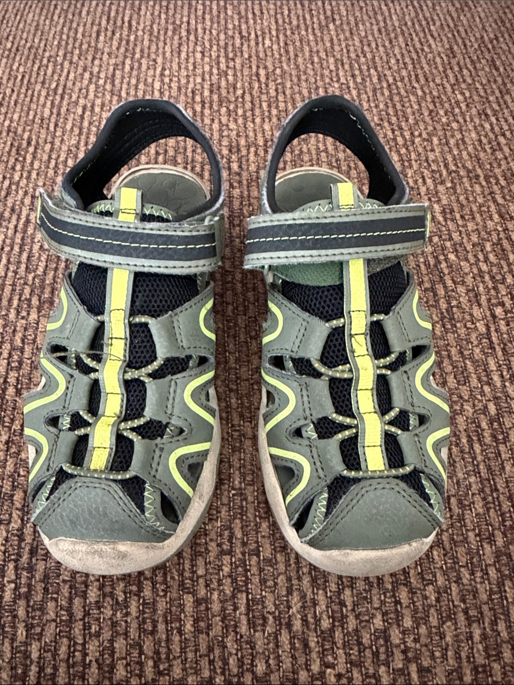 wonder nation Gray and Lime Kids Closed-Toe Sandal Sneakers